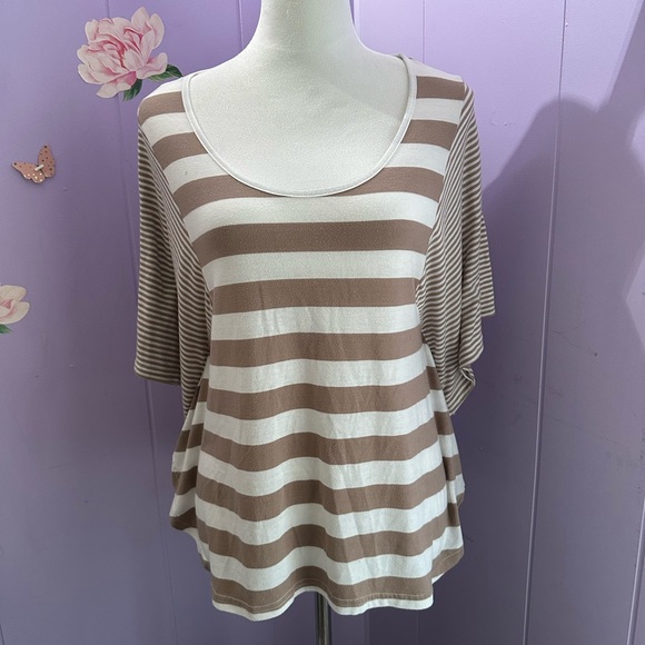 Nine 1 Eight Tan and Ivory Striped Tunic Style Shirt with Bat Wing Sleeves - Picture 1 of 9